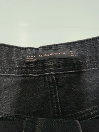 FALDA VAQUERA NEGRA ZARA