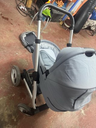 Carro de bebé Mutsy gris