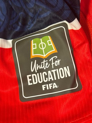 Camiseta Noruega roja sin dorsal con patches