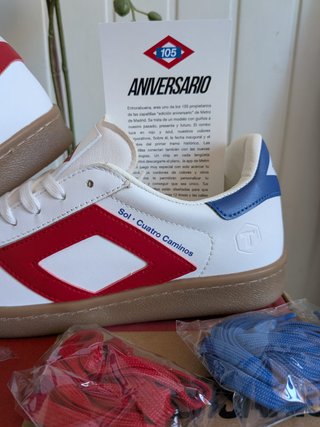 1ra edición- Zapatillas Metro 105 Aniversario T37