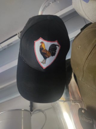 Gorra de caza con bordado de ave