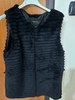 Gilet in pelliccia nero