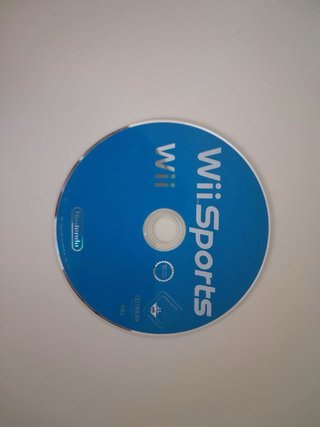 NintendoWii Blanca Completa + Wii Sports y Wiiplay