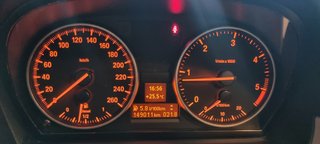 BMW Serie 3 318d 2011