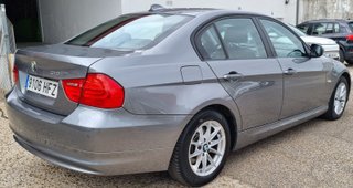 BMW Serie 3 318d 2011