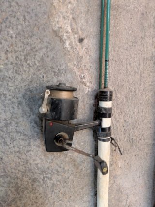 Cañas de pescar con carretes