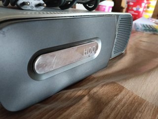 Xbox 360 + Alimentatore + Joypad
