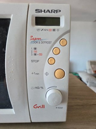 Microondas Sharp con Grill R-633F