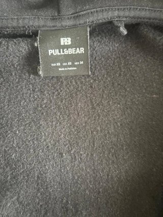 Sudadera con capucha y cremallera negra