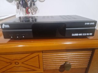 Decodificador iris 2100 UHD 4K