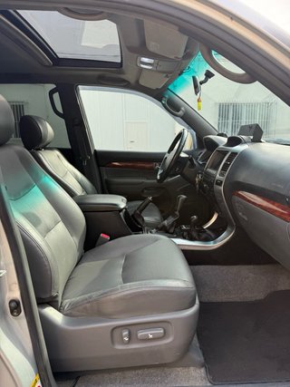 Toyota Land Cruiser 120 2005
