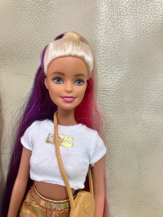 Barbie con abiti alla moda