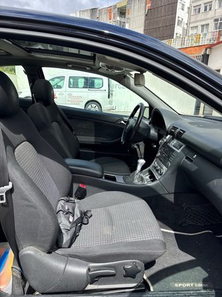 Mercedes-Benz Clase C 2005