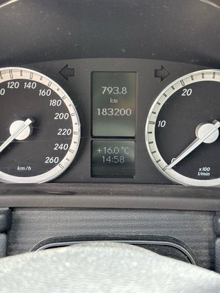 Mercedes-Benz Clase C 2005