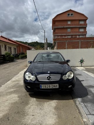 Mercedes-Benz Clase C 2005