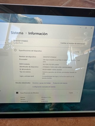 Microsoft Surface Pro 8 256GB 16GB RAM