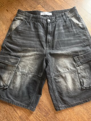 Bershka Shorts Taglia 42 Grigio