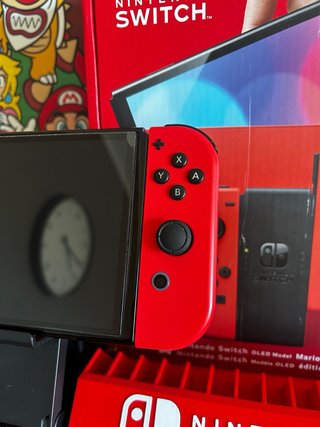 Nintendo Switch OLED Edición Mario Roja