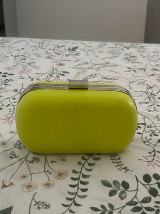 Bolsos de fiesta negros y amarillos