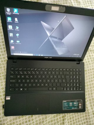 Portátil ASUS F552W Negro