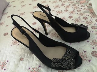 Zapatos de tacón MENBUR negros tela 11cm