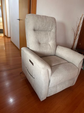 Poltrona relax beige nuova