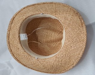 Sombrero de paja natural tejido a mano