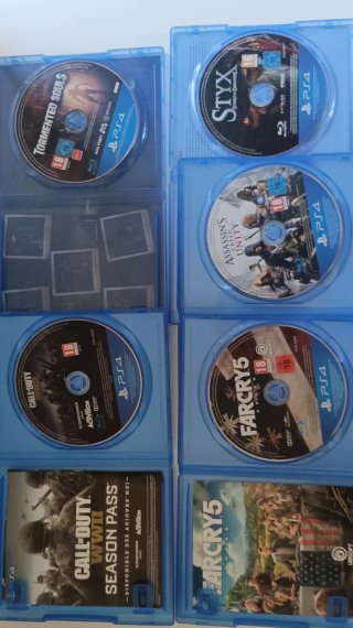 Lote 5 giochi PS4 - PS5