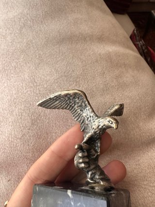 Pisapapeles águila en mármol