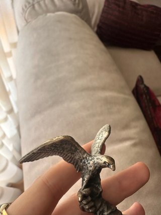 Pisapapeles águila en mármol