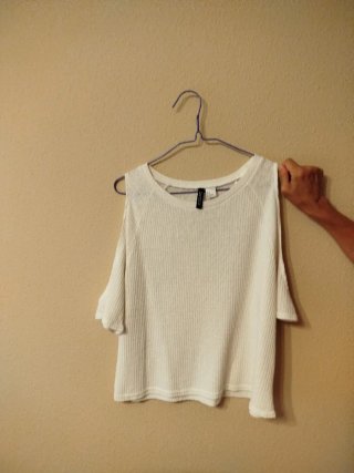 Blusa blanca de manga corta