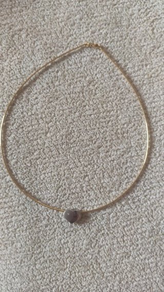 Collar rígido con corazón plateado