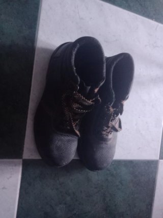 Zapatos de trabajo negros