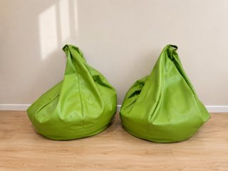 2 grandi pouf a forma di pera GETDECOR verde