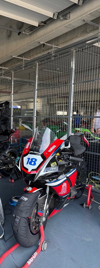 Yamaha R1