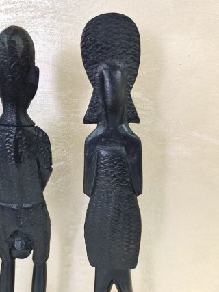 Statuette in legno artigianali