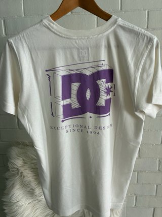 Camiseta DC Shoes Logo Roxo