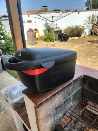 Cofre portaequipaje para bicicleta con soporte
