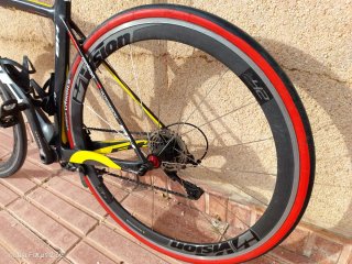 Bicicleta carretera BH G6 talla M Grupo ultrega
