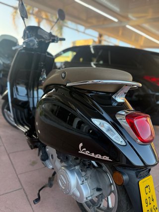 Vespa Primavera 50 Negra 2023