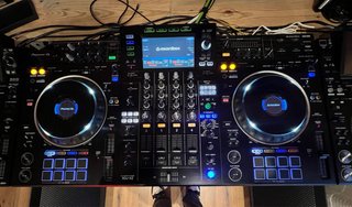 PIONEER DJ XDJ-XZ + FLIGHTCASE + DECKSAVER