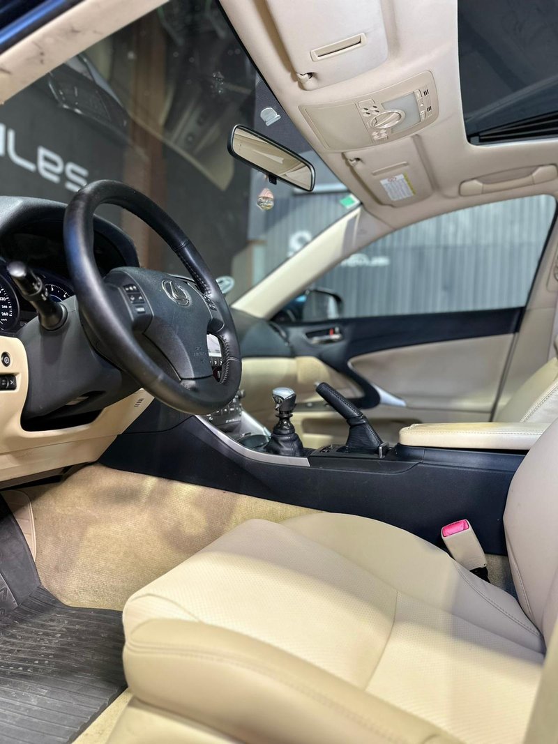Lexus IS 220d Premium 2006, foto 7