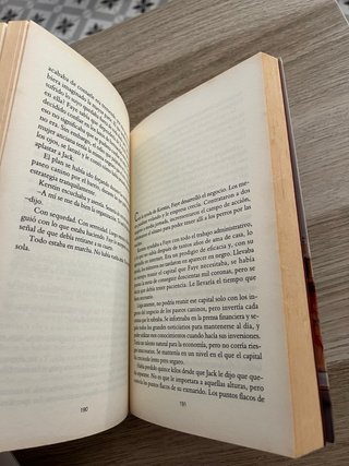 Una Jaula de Oro
