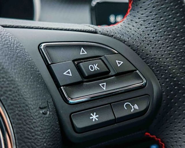 MG ZS 1.0 T-GDI Luxury 111CV