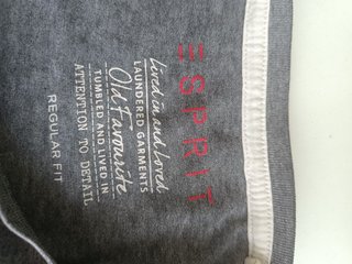 Camiseta Esprit gris con estampado