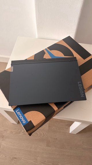 Portátil Lenovo Legion 5 Gen 6