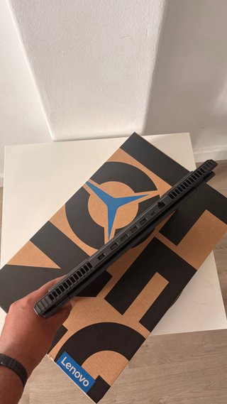 Portátil Lenovo Legion 5 Gen 6