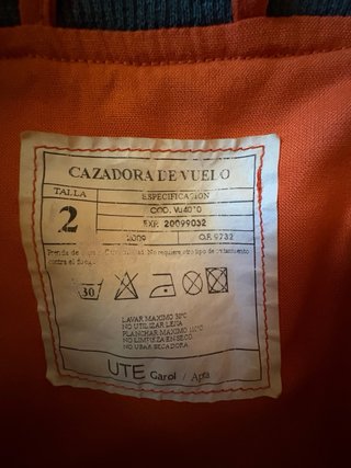 Cazadora piloto verde con forro naranja