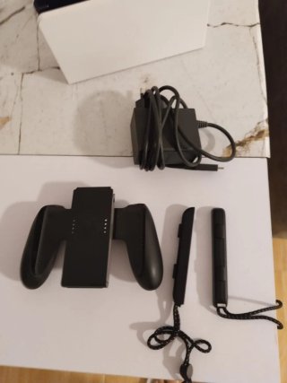 Nintendo Switch OLED Blanca y Negra