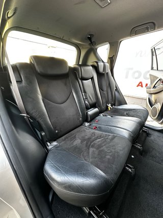 Toyota RAV4 2012